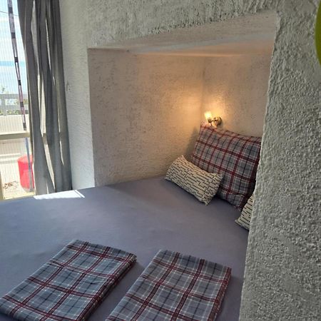 Apartments Stara Baška Екстериор снимка
