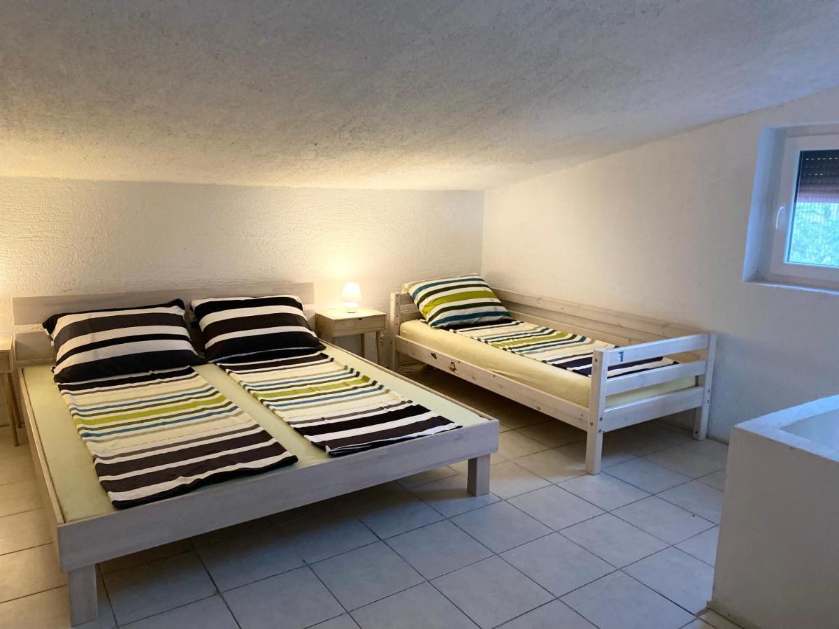 Apartments Stara Baška Екстериор снимка