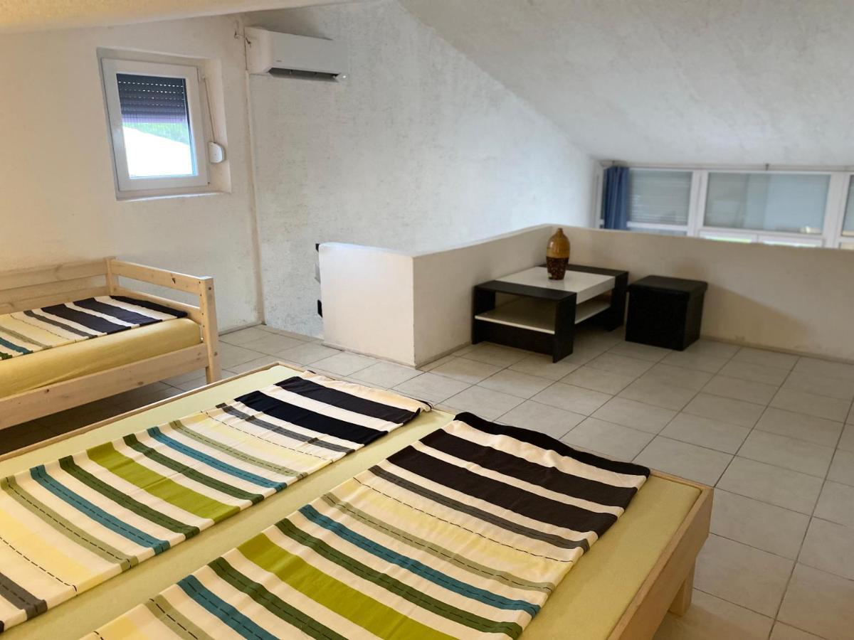Apartments Stara Baška Екстериор снимка