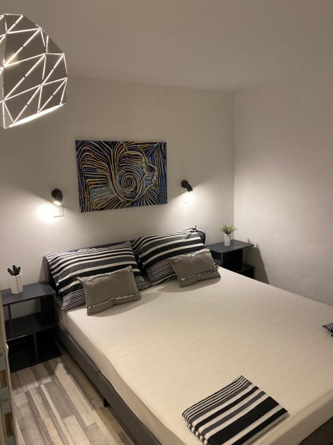 Apartments Stara Baška Екстериор снимка