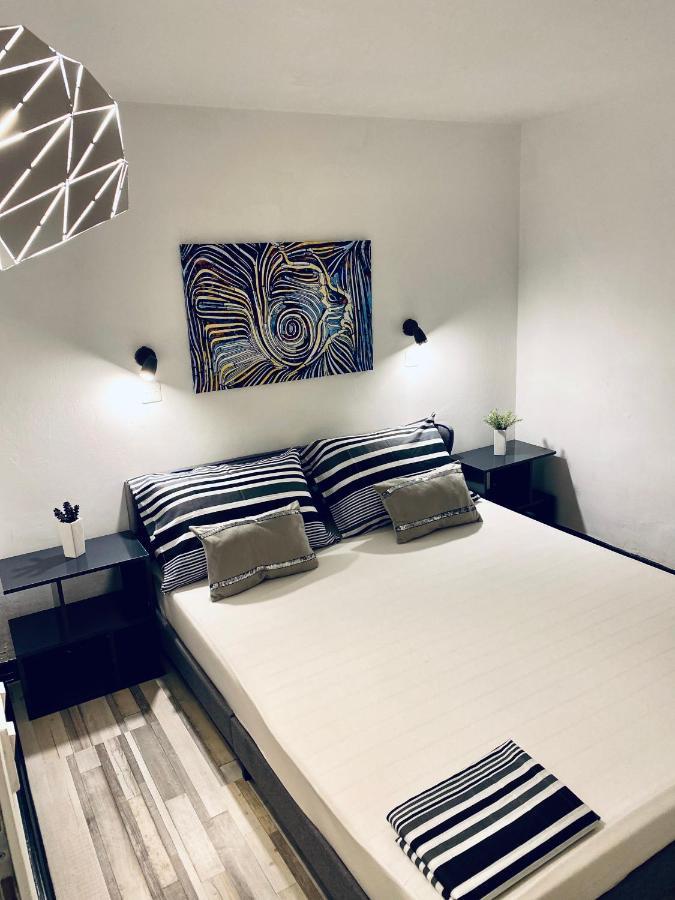 Apartments Stara Baška Екстериор снимка