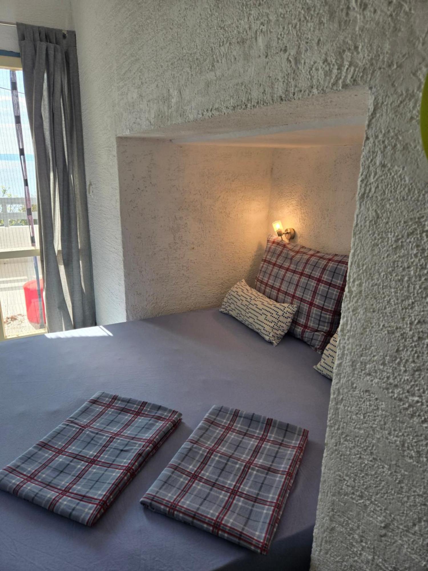 Apartments Stara Baška Екстериор снимка