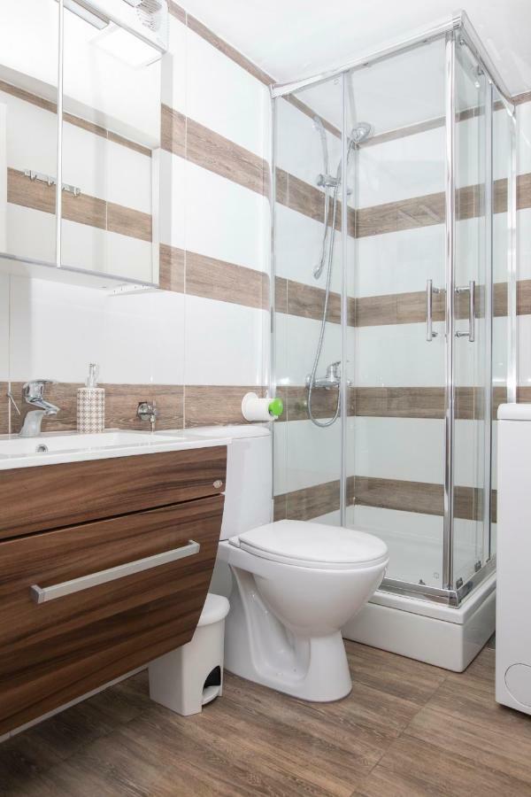 Apartments Stara Baška Екстериор снимка
