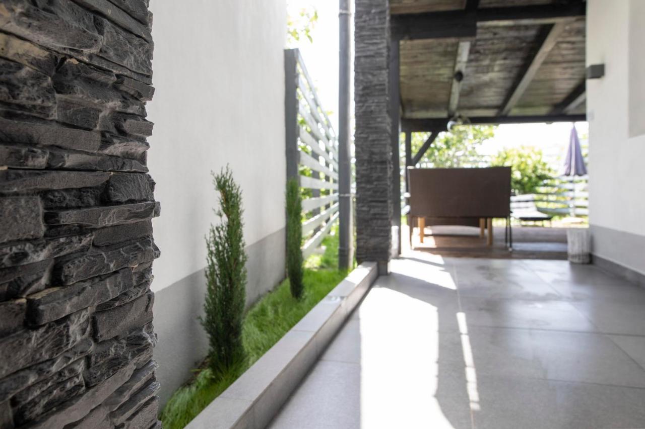 Apartments Stara Baška Екстериор снимка